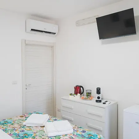 - Il Veliero 3* Porto Torres